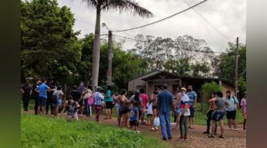 Eldorado: Los padres de los alumnos de la Escuela Especial N°46 se manifestaron en pedido de seguridad