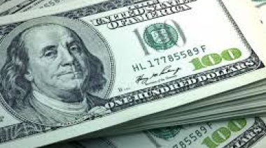 Fin del cepo: a cuánto se vende el dólar oficial este martes 15 de abril, banco por banco